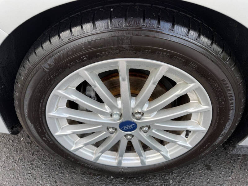 2013 Ford C-MAX Hybrid SEL
