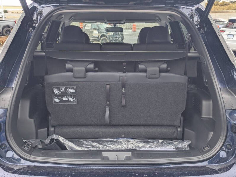 2025 Mitsubishi Outlander PHEV SE