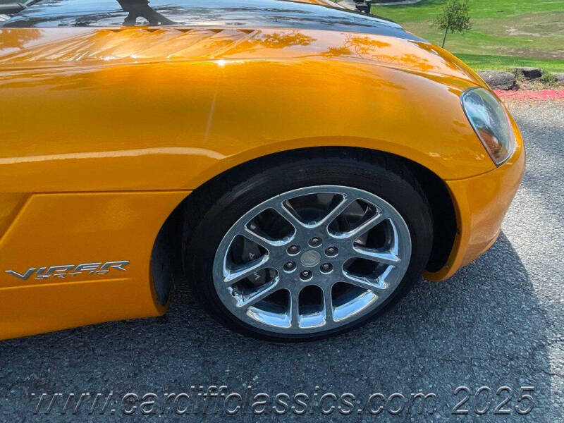 2003 Dodge Viper SRT-10