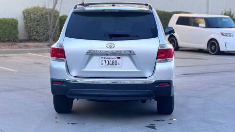 2013 Toyota Highlander SE