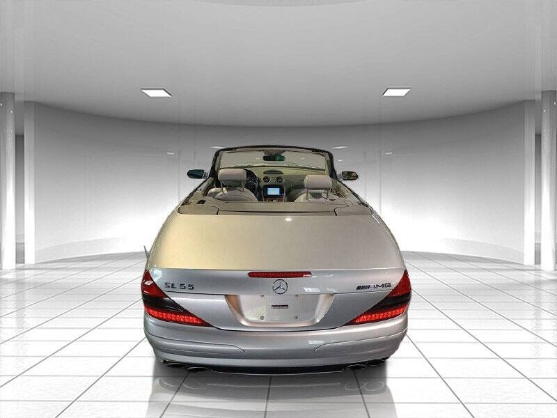 2005 Mercedes-Benz SL-Class 8