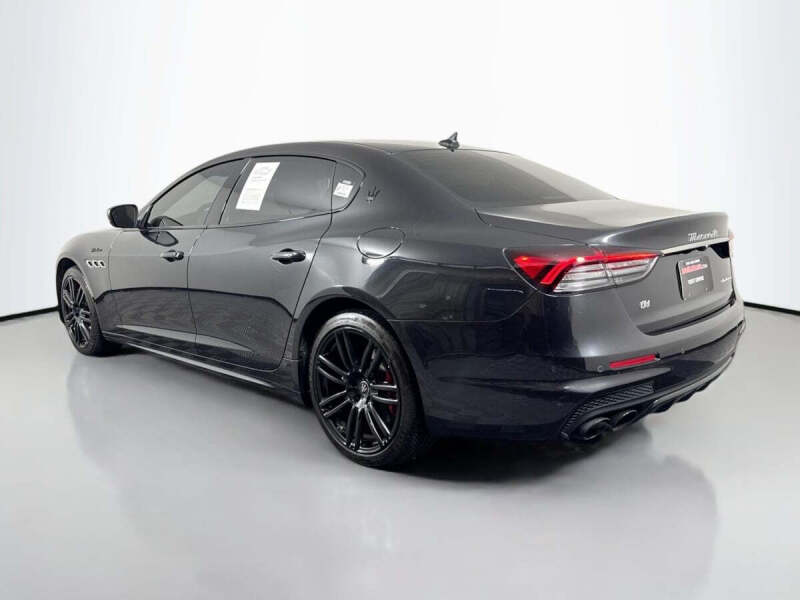 2023 Maserati Quattroporte Modena Q4