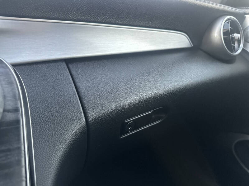 2017 Mercedes-Benz C-Class C 300