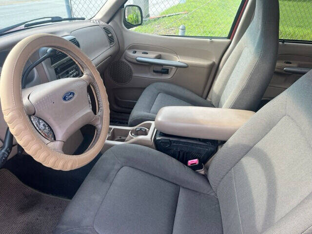 2001 FORD Explorer Sport Trac Pickup - $4,995