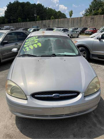 2003 Ford Taurus for sale at J D USED AUTO SALES INC in Doraville GA