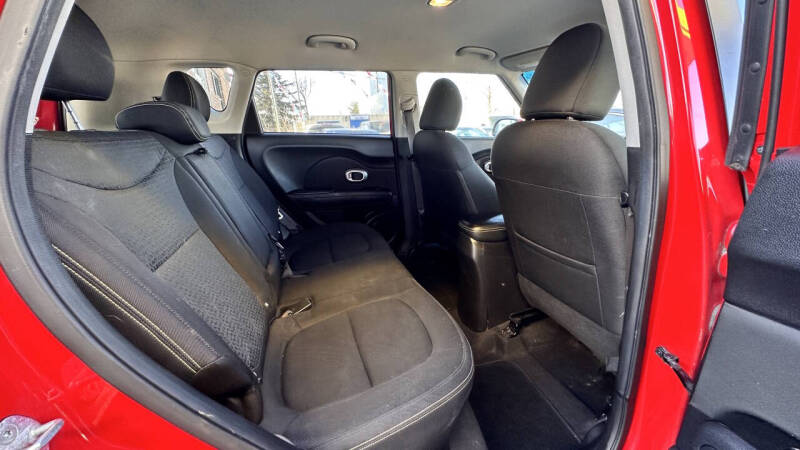2016 Kia Soul +