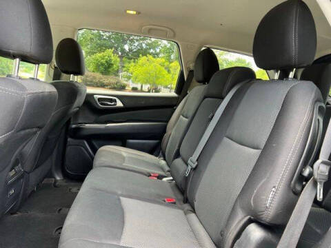 2019 Nissan Pathfinder SV