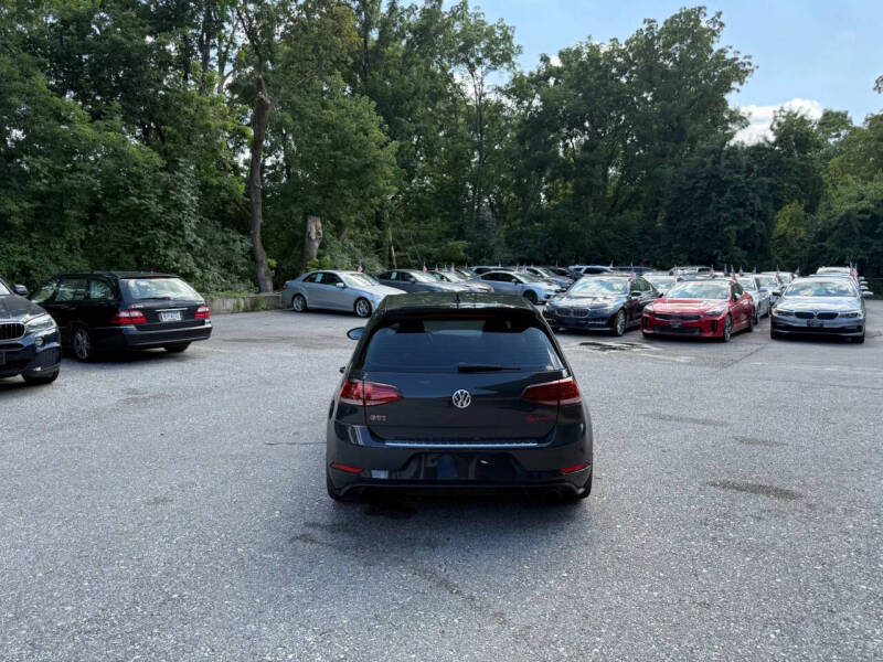 2019 Volkswagen Golf GTI