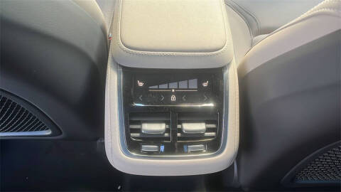 2026 Volvo XC90 B5 Core