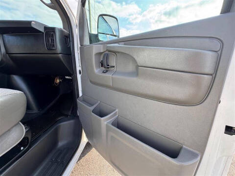 2015 Chevrolet Express LT 3500