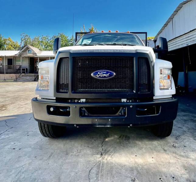 2018 Ford F-750's photo