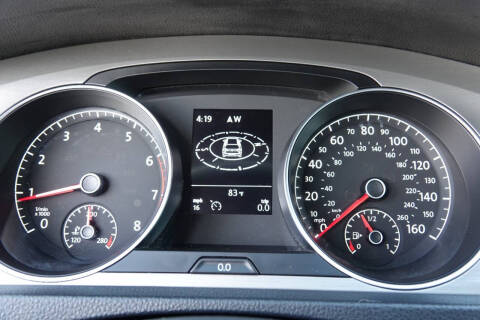 2016 Volkswagen Golf TSI S