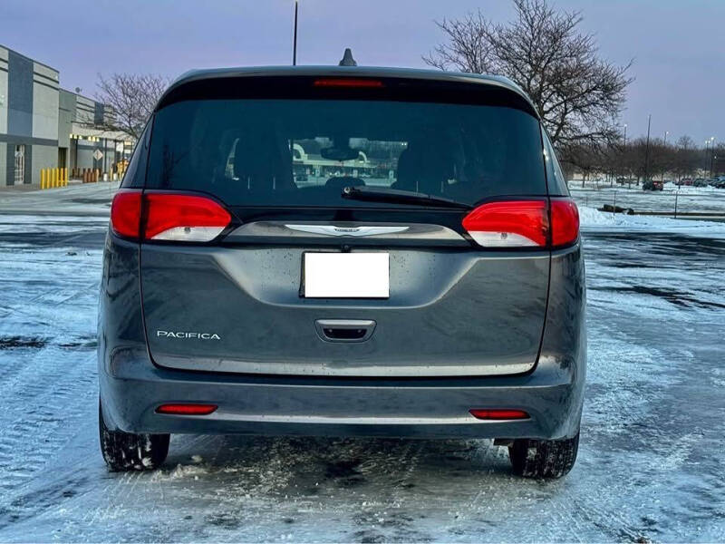 2017 Chrysler Pacifica LX