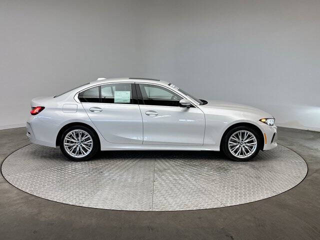 2024 BMW 3 Series 330i xDrive