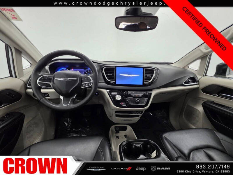 2024 Chrysler Pacifica Touring L