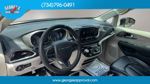 2023 Chrysler Pacifica Touring L