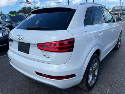 2015 Audi Q3 2.0T quattro Prestige