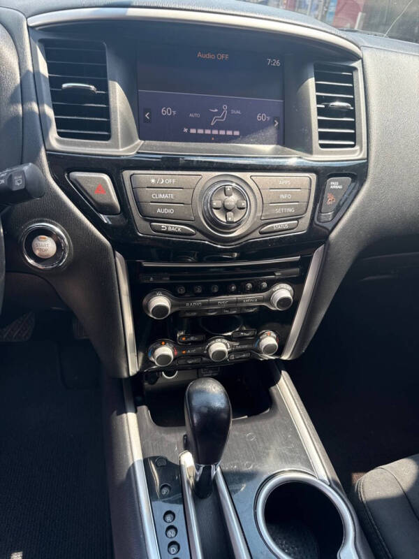 2018 Nissan Pathfinder S