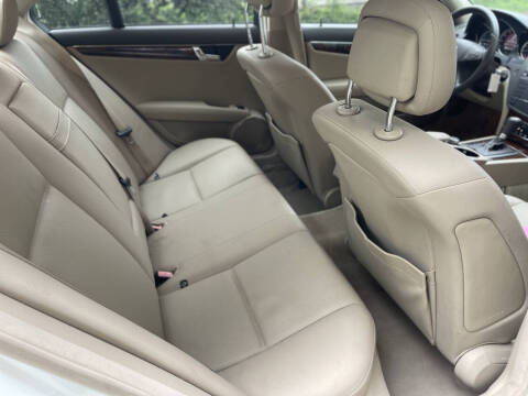 2010 Mercedes-Benz C-Class C 300 Luxury