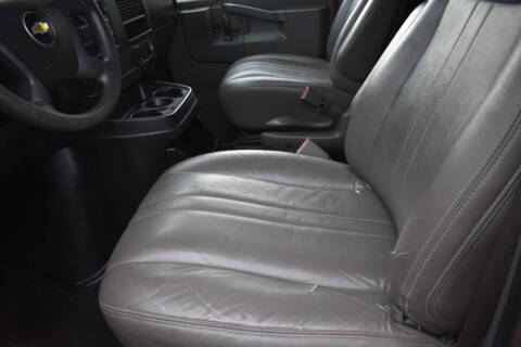 2017 Chevrolet Express 2500