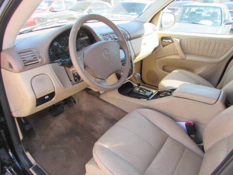 2000 Mercedes-Benz M-Class ML 320