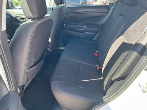 2013 Mitsubishi Outlander Sport ES