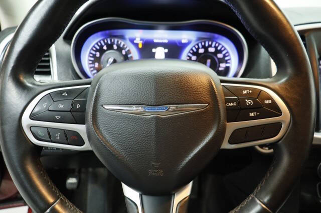 2017 Chrysler 300 Limited