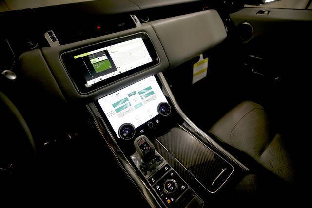 2020 Land Rover Range Rover Sport SVR