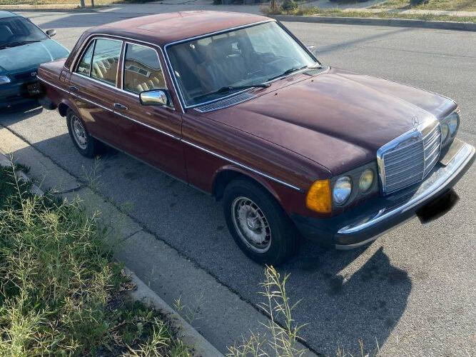 1982 Mercedes-Benz 300-Class