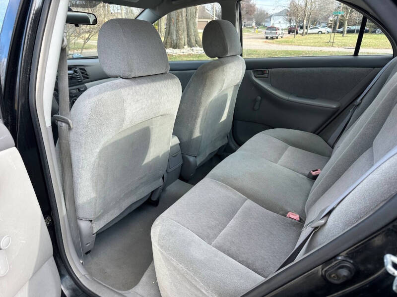 2004 Toyota Corolla CE