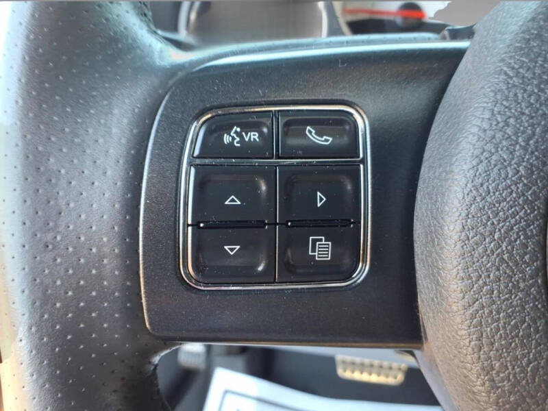 2014 Dodge Challenger R/T Shaker Package