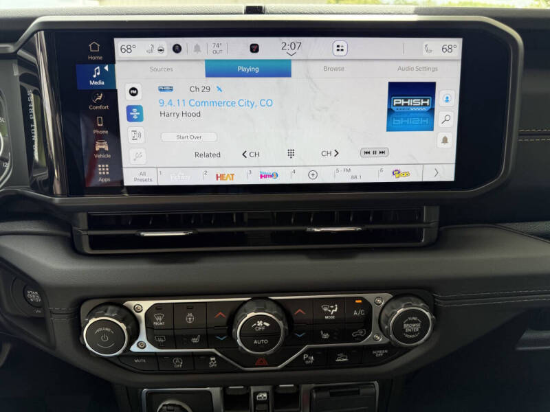 2025 Jeep Gladiator High Tide