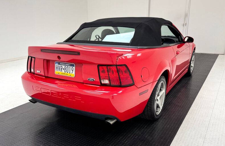 2004 Ford Mustang SVT Cobra