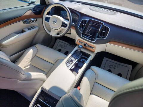 2020 Volvo XC90 T6 Inscription 6-Passenger