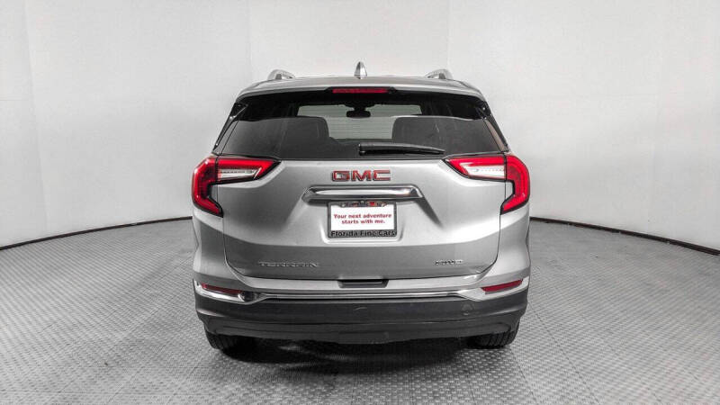 2024 GMC Terrain SLT