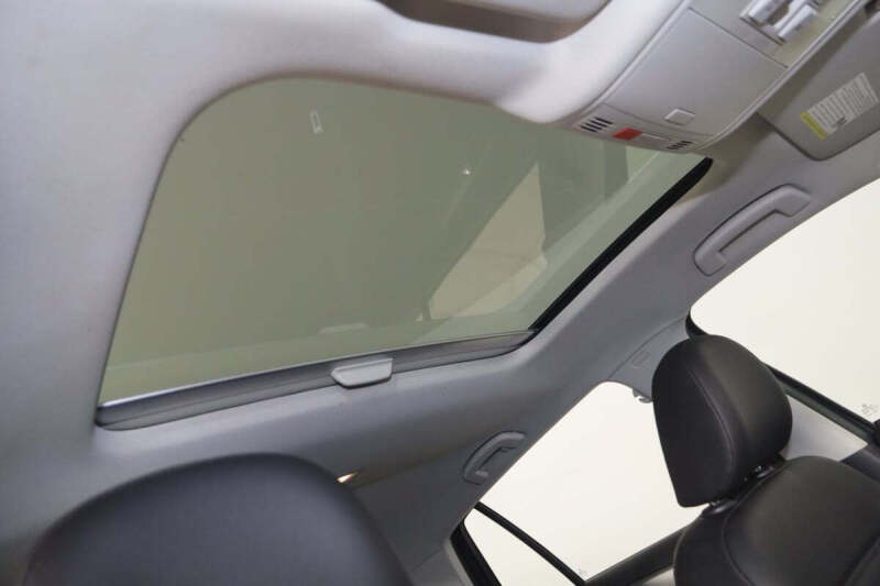 2017 Volkswagen Golf TSI Wolfsburg Edition