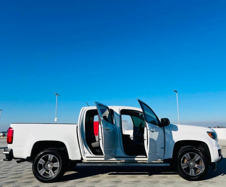 2018 Chevrolet Colorado Work Truck photo 11