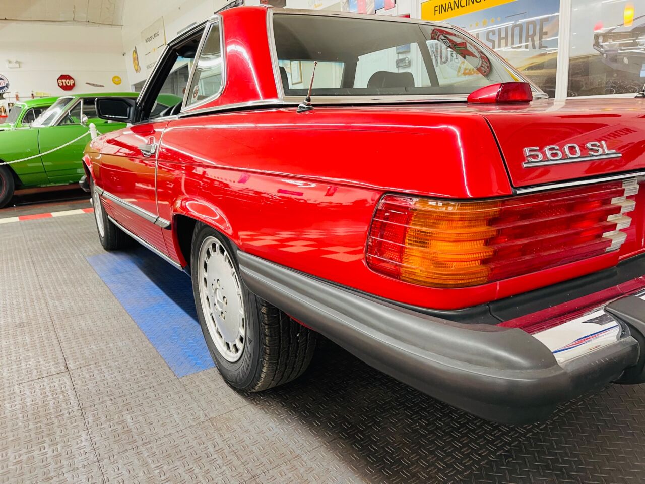 1987 Mercedes-Benz 560-Class 23