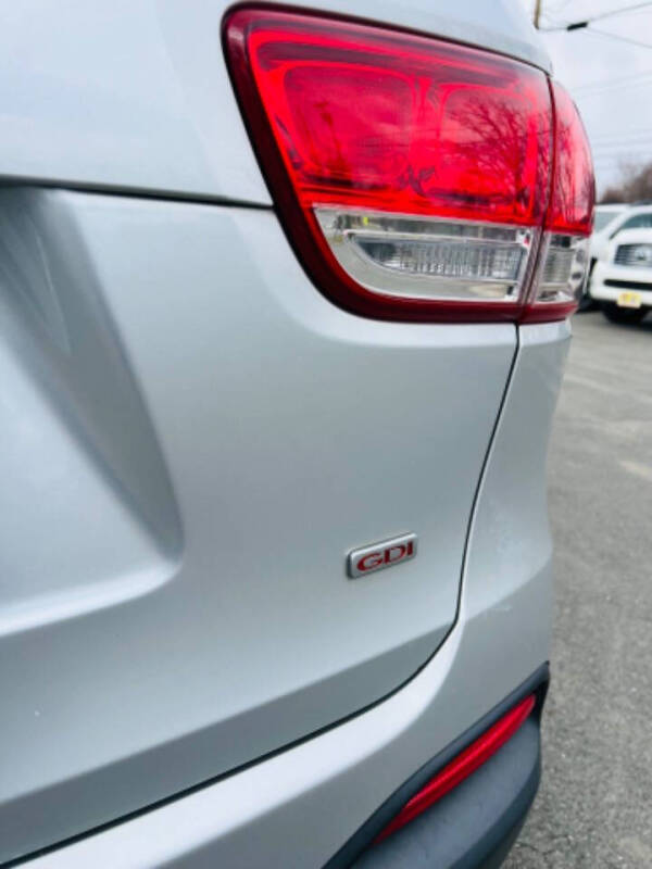2016 Kia Sorento L