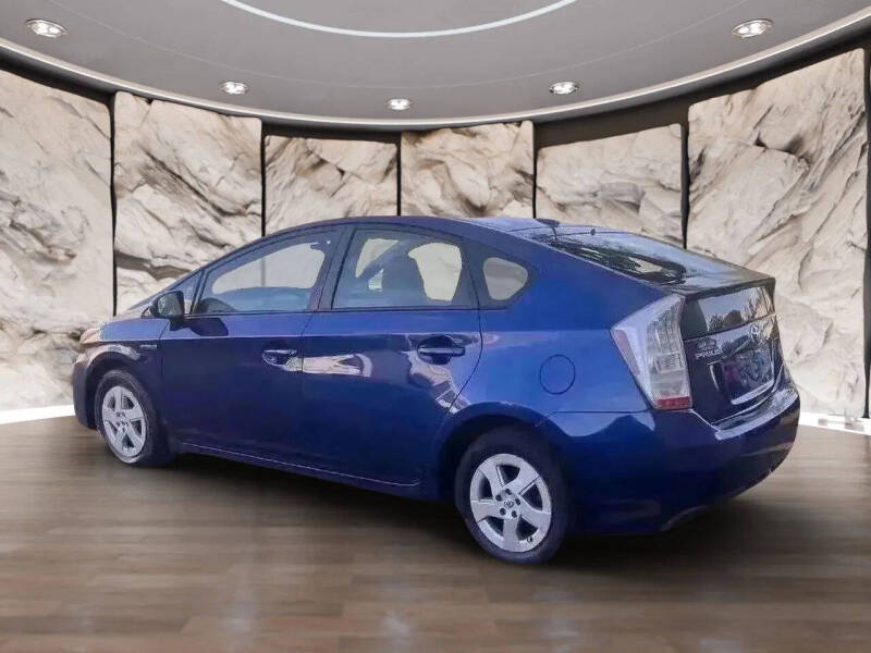 2010 Toyota Prius III