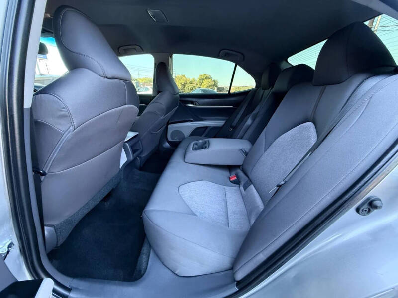 2020 Toyota Camry LE