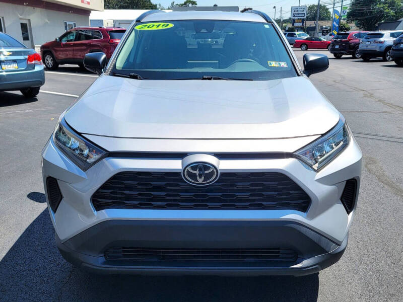2019 Toyota RAV4 LE