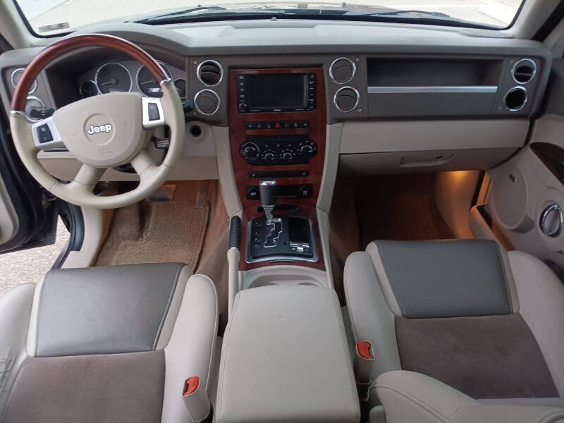 2009 Jeep Commander Overland