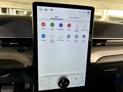 2022 Ford Mustang Mach-E Select