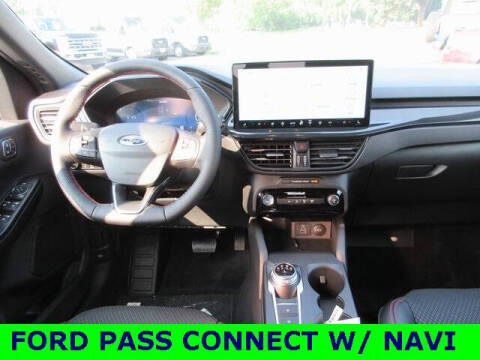 2025 Ford Escape Hybrid ST-Line Select