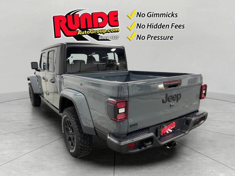 2026 Jeep Gladiator Willys