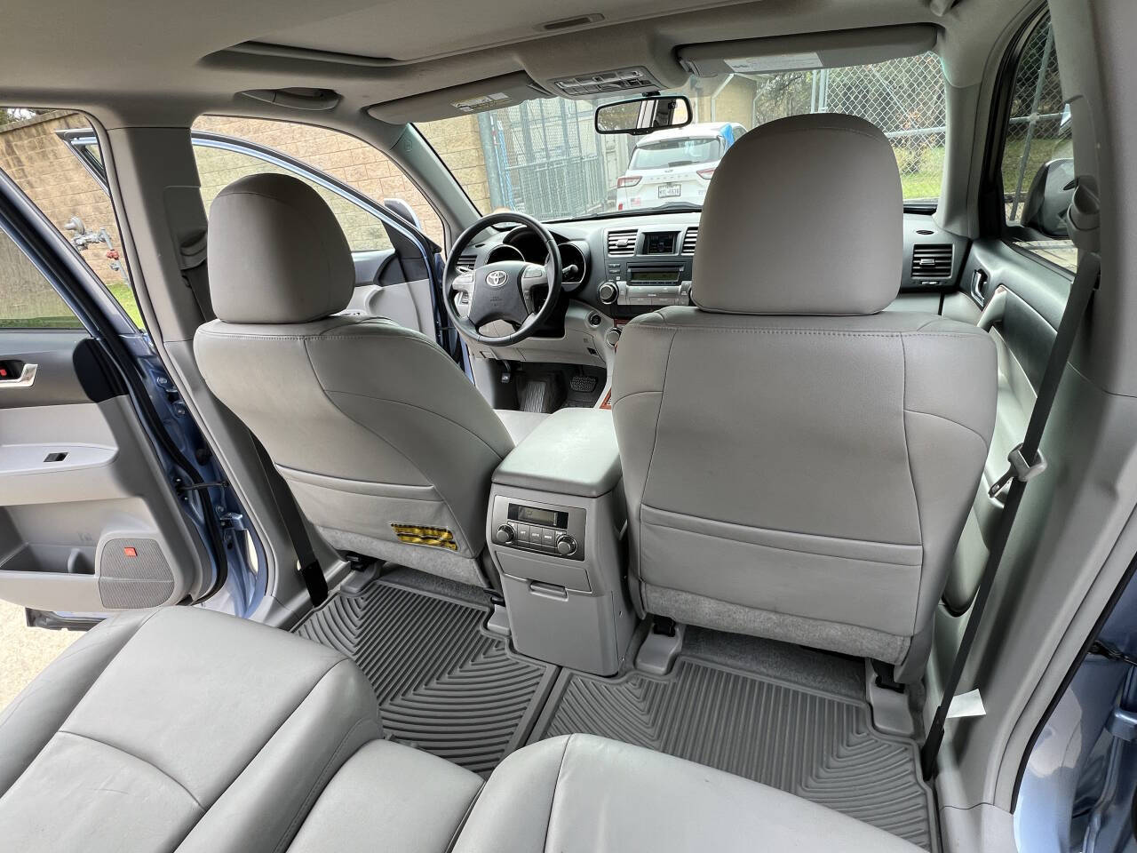 Used Car 2010 Toyota Highlander  Limited 4dr Suv For Sale Under $12,000 In Austin, Texas