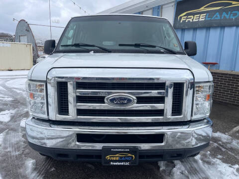 2011 Ford E-Series E-350 SD XLT