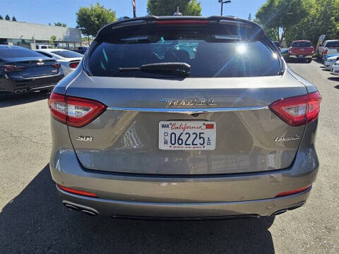 2017 Maserati Levante S