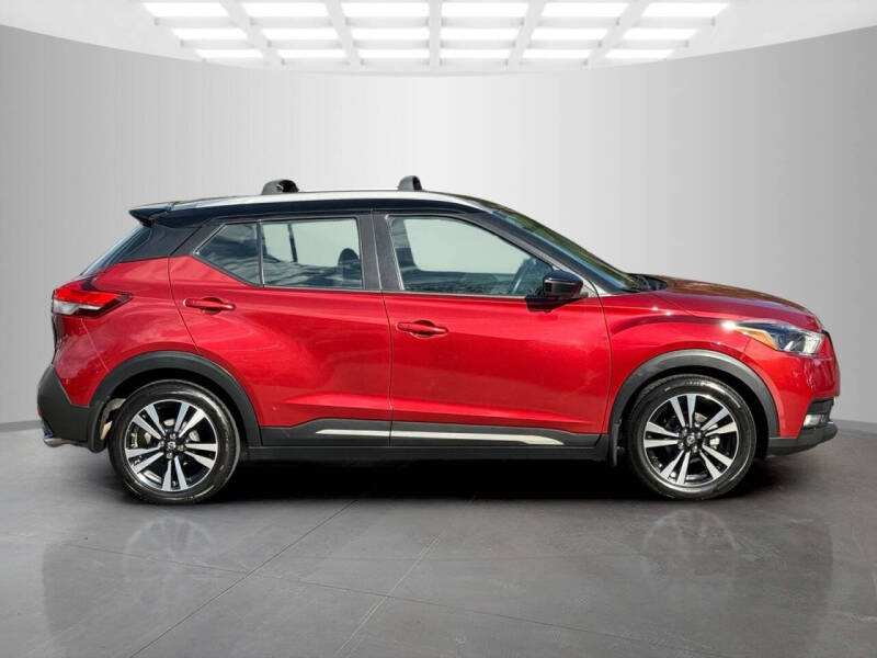 2019 Nissan Kicks SR